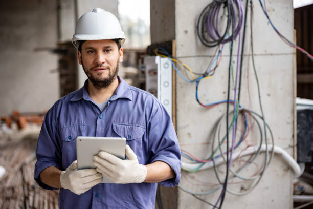 Professional Electrician in Lake Holiday, IL